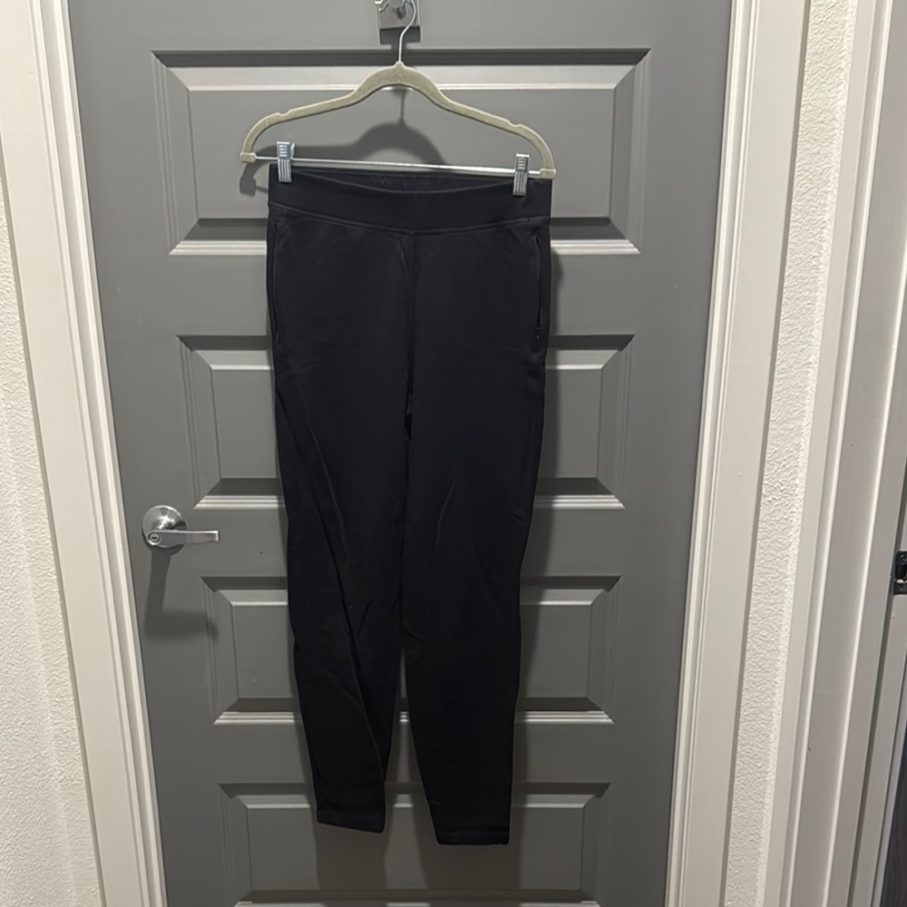 Lululemon black joggers